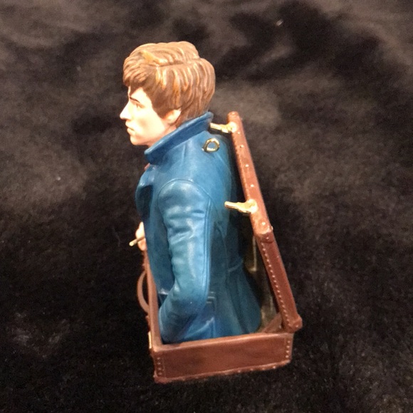 Brand new Hallmark Fantastic Beast Ornament - Picture 4 of 7